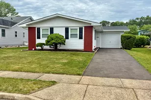 41 Whitman St, Brick, NJ 08724 - Photo 2