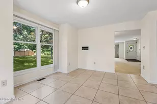 157 Northampton Dr, Holmdel, NJ 07733 - Photo 14