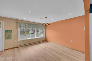 588A Lake Point Dr, Lakewood, NJ 08701 - Photo 16