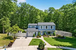 17 Monroe Ln, Jackson, NJ 08527 - Photo 2