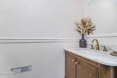 60 Waackaack Avenue, Keansburg, NJ 07734 - Photo 18
