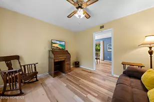 150 Idlebrook Ln, Aberdeen Township, NJ 07747 - Photo 14