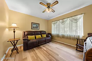 150 Idlebrook Ln, Aberdeen Township, NJ 07747 - Photo 16