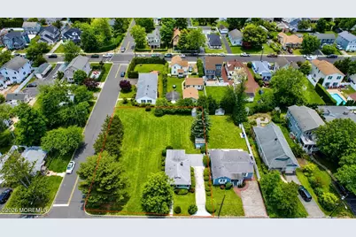 570 Central Avenue, Spring Lake, NJ 07762 - Photo 4