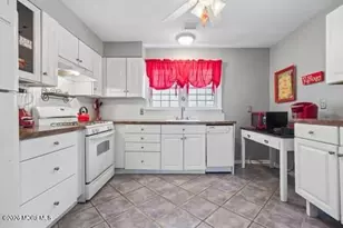136 Inskip Ave, Ocean Grove, NJ 07756 - Photo 14