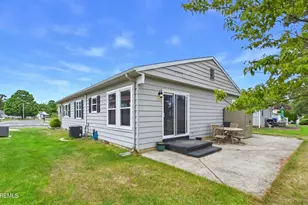 21 Templeton St, Toms River Township, NJ 08757 - Photo 10