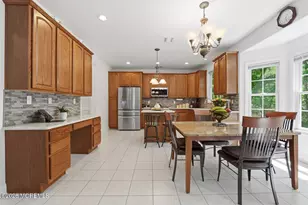 7 Cherry Tree Lane, Cream Ridge, NJ 08514 - Photo 8