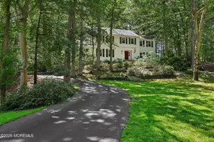 54 Howland Rd, Middletown, NJ 07748 - Photo 2
