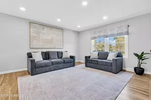 [Address not provided], Manalapan Township, NJ 07726 - Photo 16