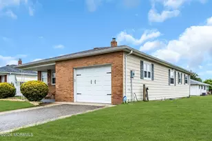 21 Maracaibo Pl, Toms River Township, NJ 08757 - Photo 2