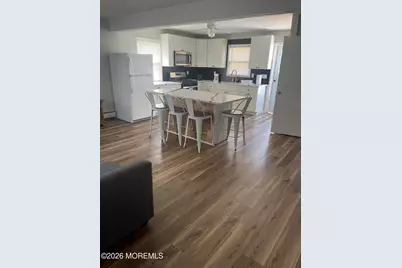 127 Hancock Avenue #upstairs, Seaside Heights, NJ 08751 - Photo 4