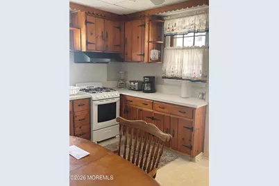 127 Hancock Avenue #downstairs, Seaside Heights, NJ 08751 - Photo 2
