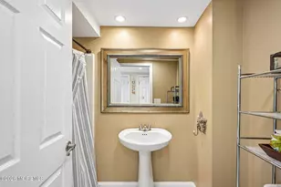 422 Forrest Ave, Lanoka Harbor, NJ 08734 - Photo 10