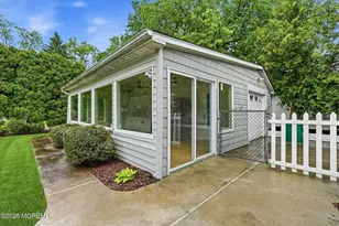 23 Mathiasen Pl, Aberdeen Township, NJ 07747 - Photo 8