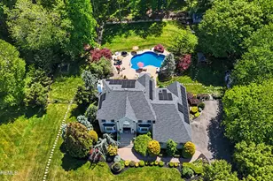 131 Taylors Mills Rd, Manalapan Township, NJ 07726 - Photo 2