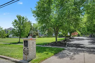 131 Taylors Mills Rd, Manalapan Township, NJ 07726 - Photo 18