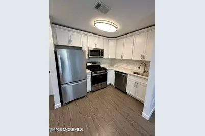 76 Des Moines Court, Tinton Falls, NJ 07712 - Photo 2