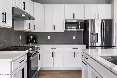 7 Patriot Street, Farmingdale, NJ 07727 - Photo 14