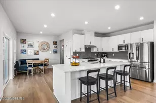 7 Patriot St, Farmingdale, NJ 07727 - Photo 12