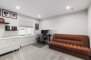 7 Patriot St, Farmingdale, NJ 07727 - Photo 32