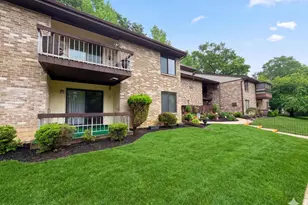 160 Cross Slope Ct, Manalapan Township, NJ 07726 - Photo 2