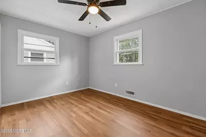 34 Liberty Street, Freehold, NJ 07728 - Photo 20