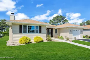 51 Trent Dr, Toms River Township, NJ 08757 - Photo 2
