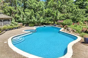 427 Fawns Run, Morganville, NJ 07751 - Photo 10