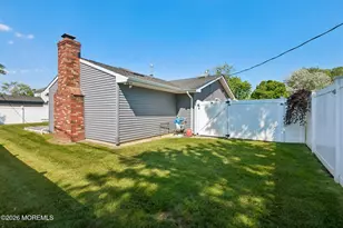 210 Deerfield Ln, Aberdeen Township, NJ 07747 - Photo 20