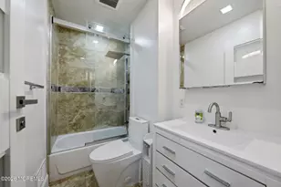 245 Jewett Ave, Jersey City, NJ 07304 - Photo 10