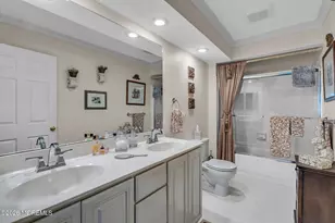 6 Champions Cir, Branchburg Township, NJ 08876 - Photo 26