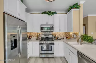 6 Champions Cir, Branchburg Township, NJ 08876 - Photo 8