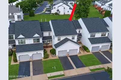 84 Chestnut Way, Manalapan Township, NJ 07726 - Photo 2