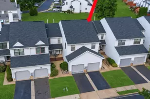 84 Chestnut Way, Manalapan Township, NJ 07726 - Photo 2