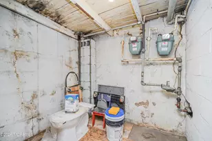 105 Louis St, New Brunswick, NJ 08901 - Photo 32