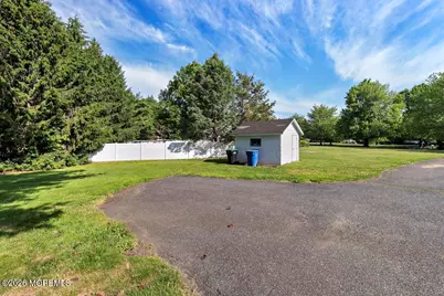 472 Buckelew Avenue, Monroe Township, NJ 08831 - Photo 38
