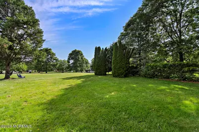 472 Buckelew Avenue, Monroe Township, NJ 08831 - Photo 32