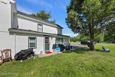472 Buckelew Avenue, Monroe Township, NJ 08831 - Photo 46