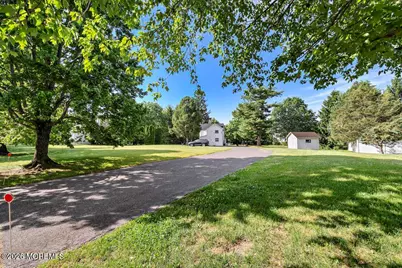 472 Buckelew Avenue, Monroe Township, NJ 08831 - Photo 34