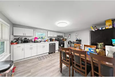 472 Buckelew Avenue, Monroe Township, NJ 08831 - Photo 14