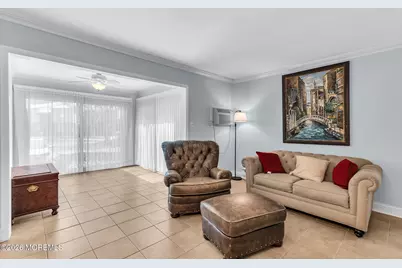 9 Medford Court, Red Bank, NJ 07701 - Photo 4