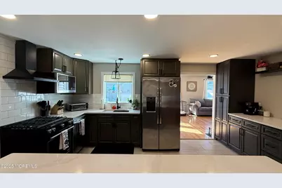 132 Tiller Avenue, Manahawkin, NJ 08050 - Photo 8