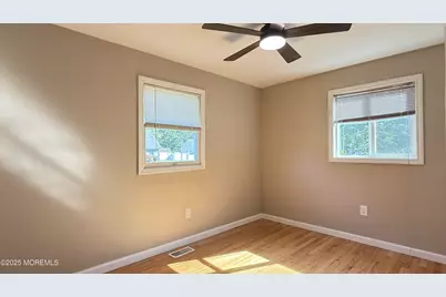 132 Tiller Avenue, Manahawkin, NJ 08050 - Photo 18
