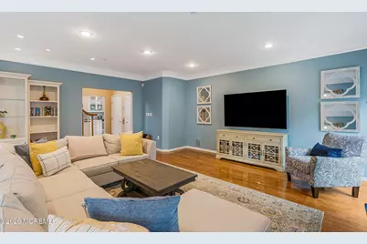 45 W Aspen Way, Matawan, NJ 07747 - Photo 6