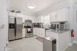 111 Oak Ridge Pkwy, Toms River Township, NJ 08755 - Photo 12
