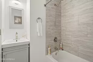 111 Oak Ridge Pkwy, Toms River Township, NJ 08755 - Photo 16