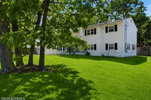 111 Oak Ridge Pkwy, Toms River Township, NJ 08755 - Photo 6