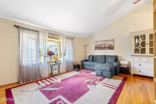 9 Marc St, Hazlet Township, NJ 07730 - Photo 10
