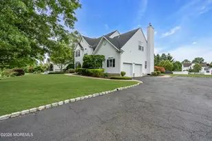 19 Outlook Ln, Freehold, NJ 07728 - Photo 4