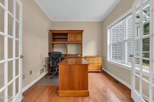 19 Outlook Ln, Freehold, NJ 07728 - Photo 8